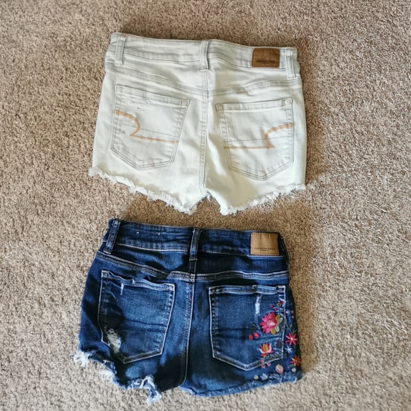 American Eagle Jean Shorts - Picture 2 of 2